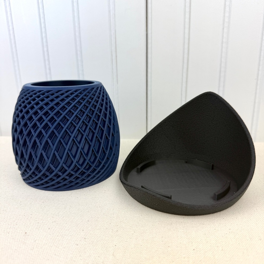The Stryde Planter, Indoor Flower Pot, Tabletop Planter. Diamond Lattice Design - Picture 10 of 10